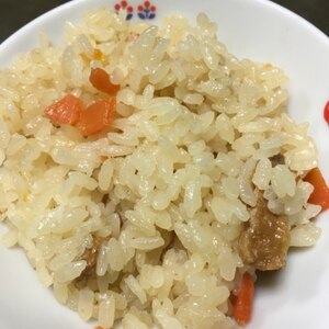 旨味たっぷり♪鶏ごぼうの炊き込みご飯